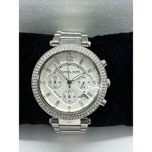 Michael Kors MK5353 Womens Silver Stainless Steel Analog Dial Wrist Watch JNA645